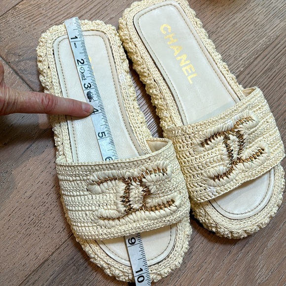 Chanel Rafia Slides - Picture 8 of 8
